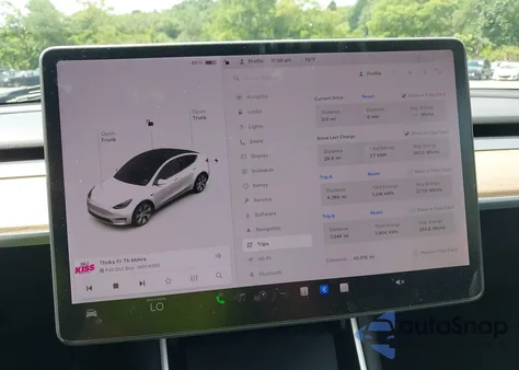 2021 Tesla Model Y Standard Range Rear-Wheel Drive from USA, damaged, VIN 5YJYGDEDXMF109655